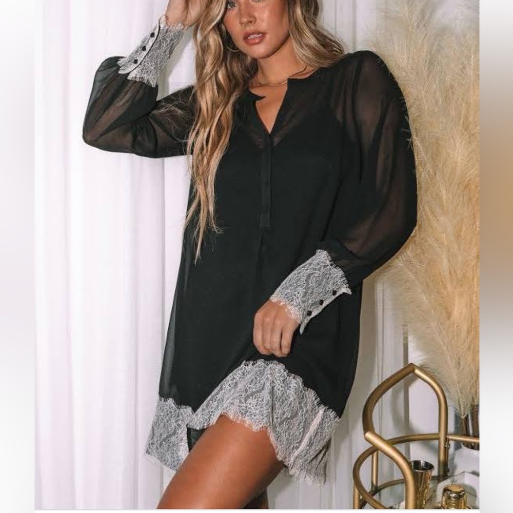 **LAST CHANCE** NWT Slip Lace Dress